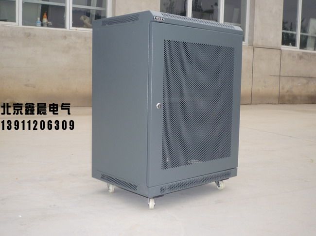 XC-3網(wǎng)絡(luò)機柜。5.jpg