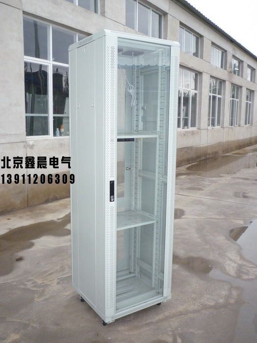 XC-1網(wǎng)絡(luò)服務(wù)器機柜  。4.jpg
